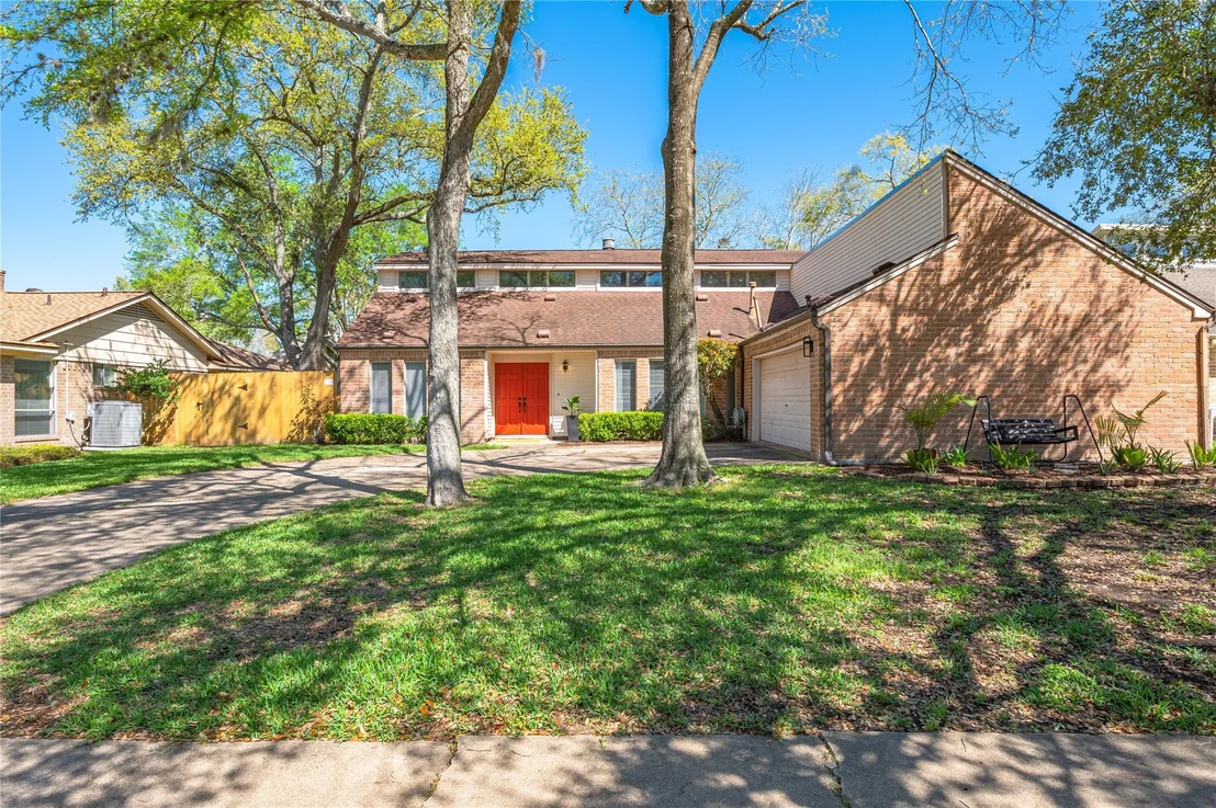 Photo of 16419 Laurelfield Drive