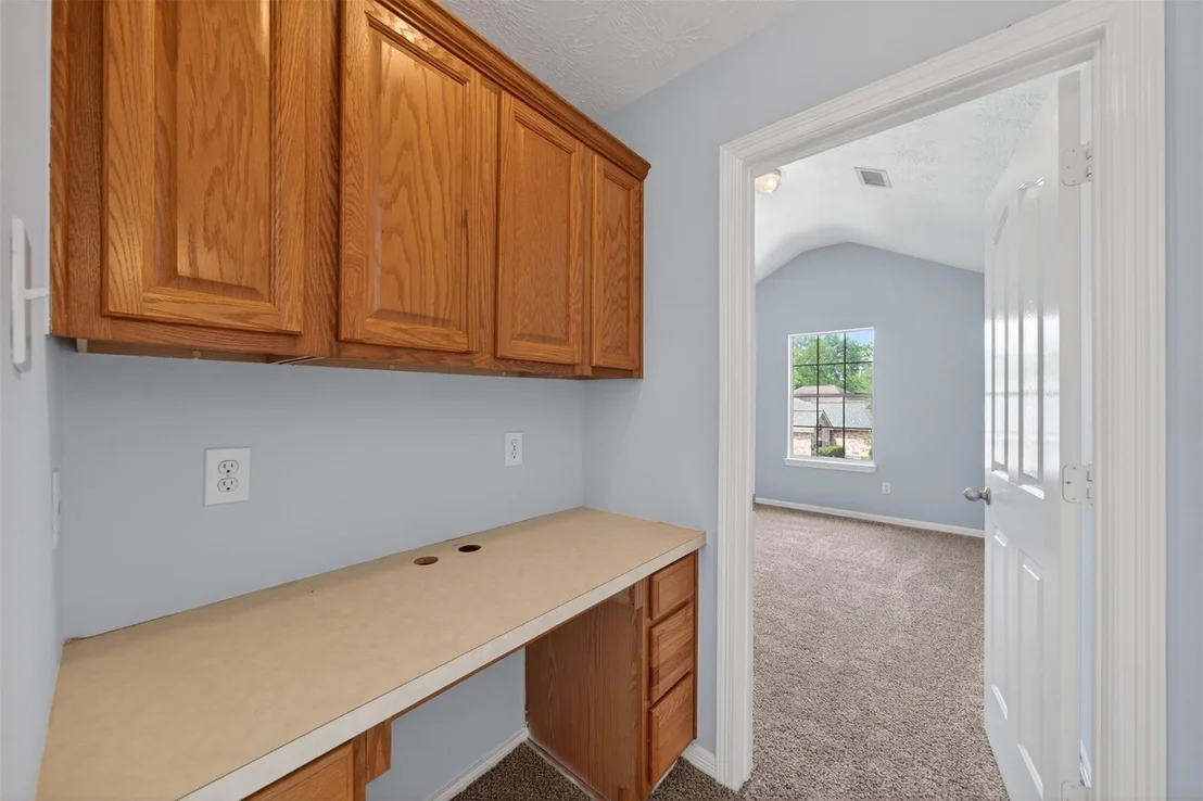 Photo of 24042 Lestergate Drive