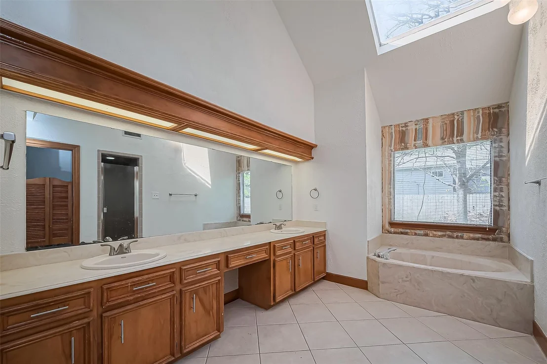 Photo of 18307 Champion Forest Drive