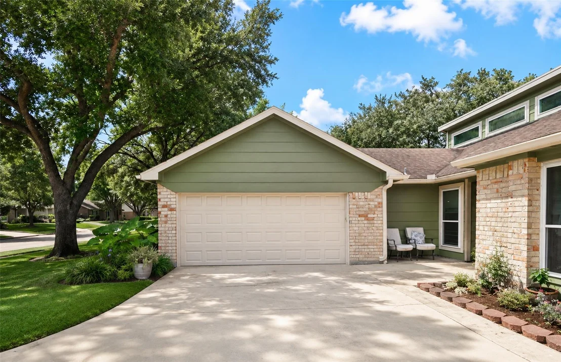 Photo of 21403 Park Bluff Drive