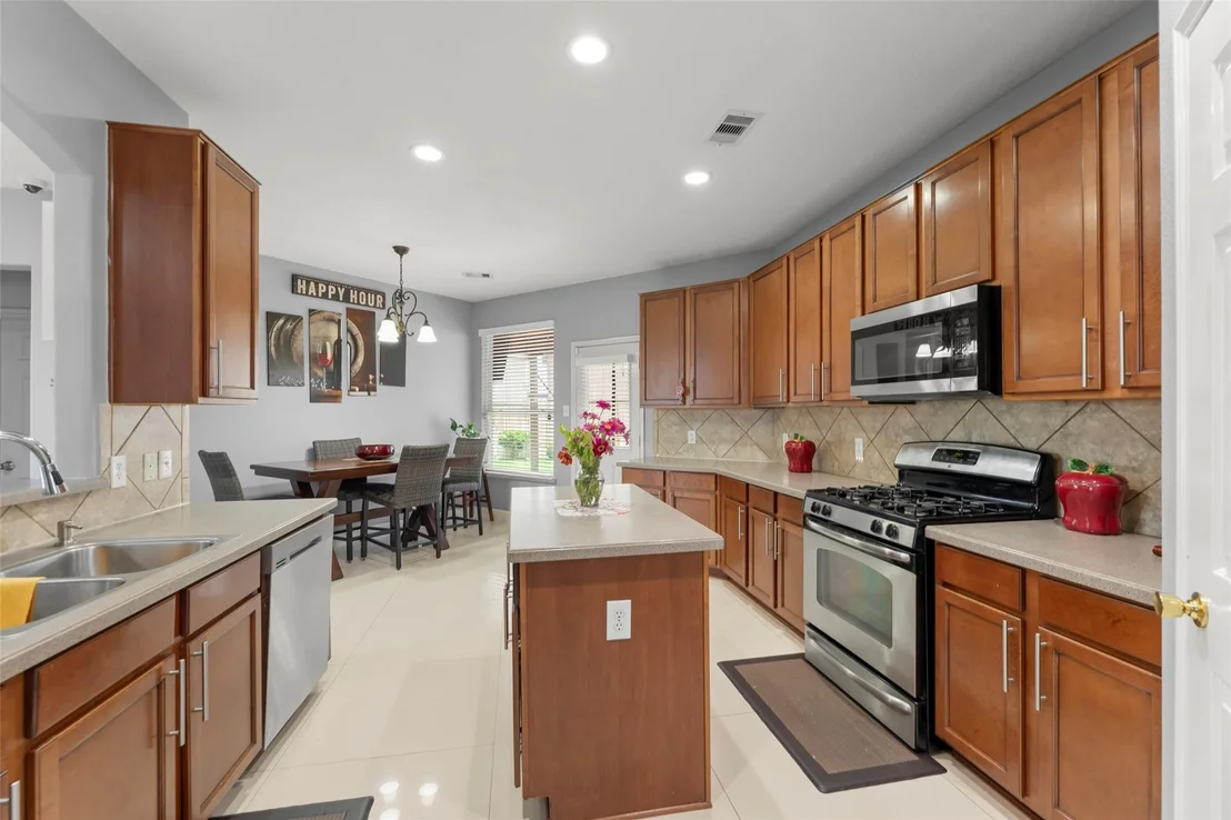 Photo of 4811 Redwing Brook Trail