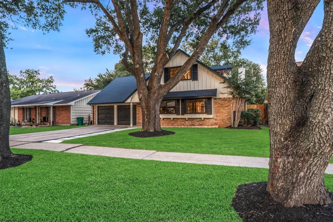 Photo of 2907 Dewberry Lane