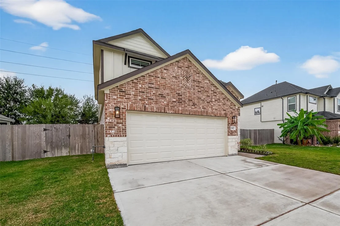 Photo of 2922 Valeria Drive