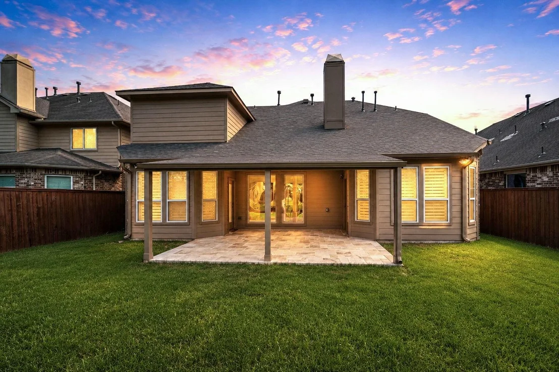 Photo of 155 W Wading Pond Circle