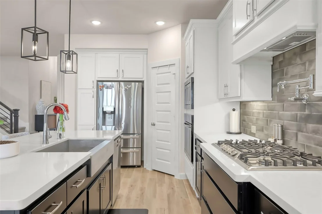 Photo of 6718 Waxbill Road