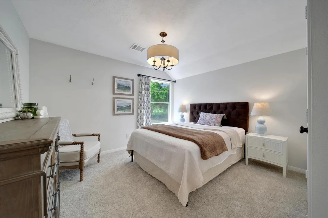 Photo of 43 E Sandalbranch Circle