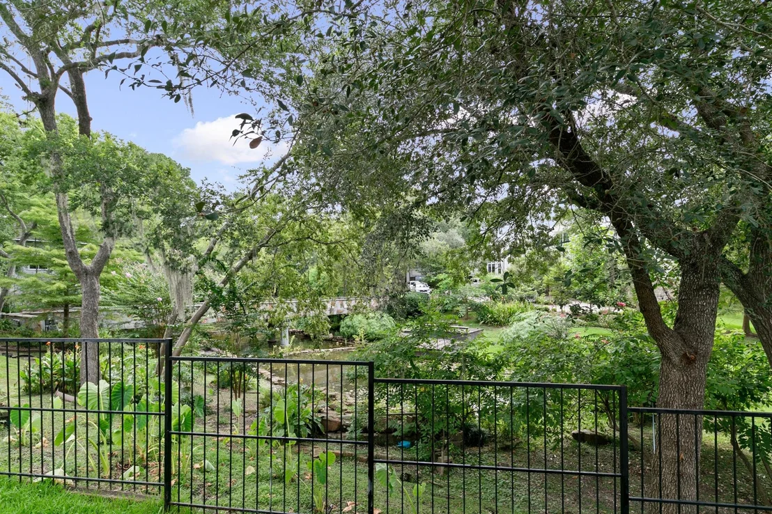 Photo of 1127 Lashbrook Drive