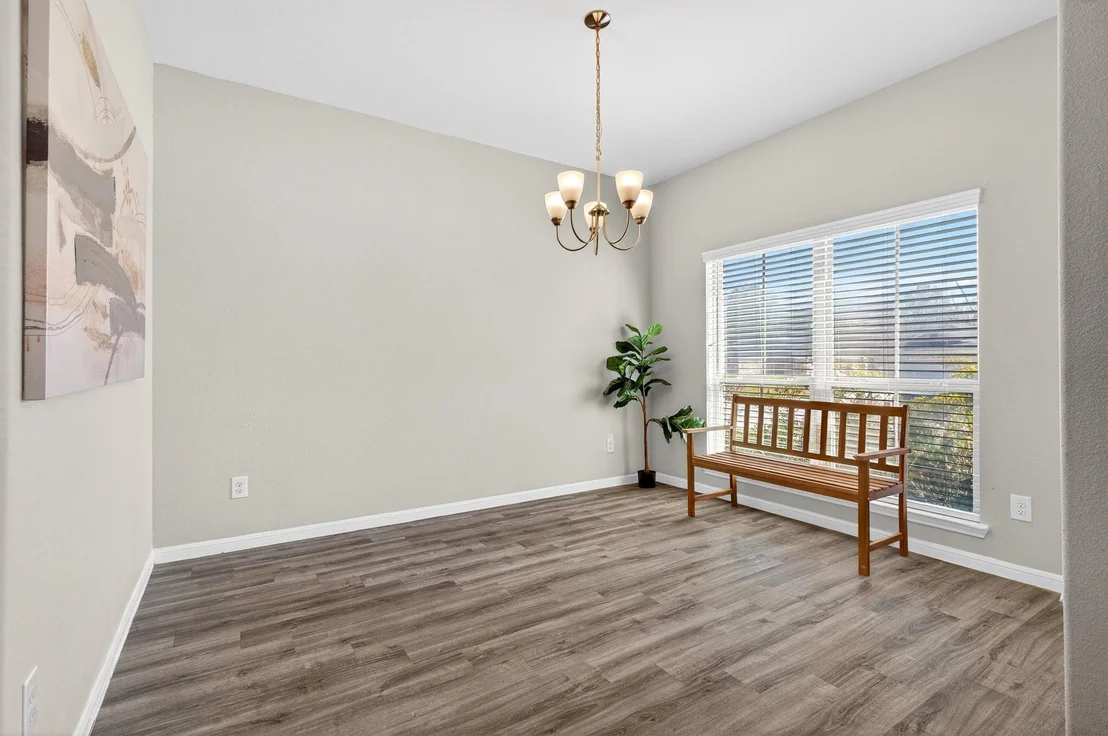 Photo of 2121 Cedar Way Dr