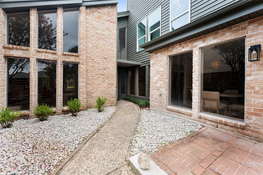 Photo of 12223 Gladewick Drive