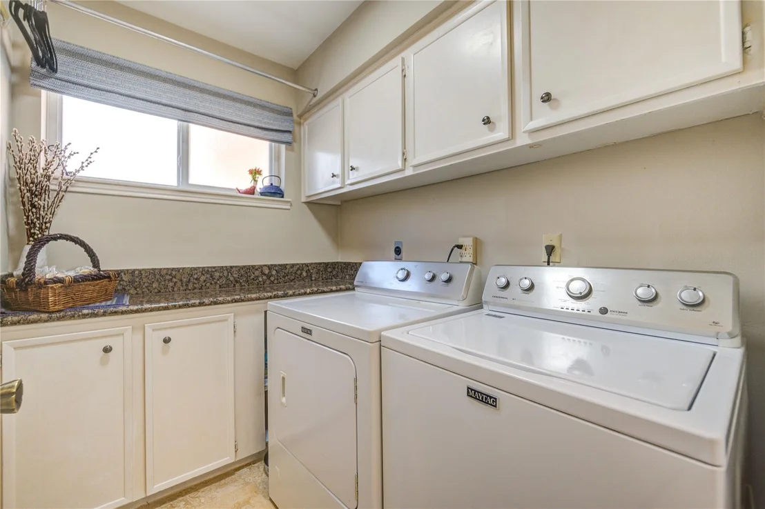Photo of 1843 Round Lake Drive