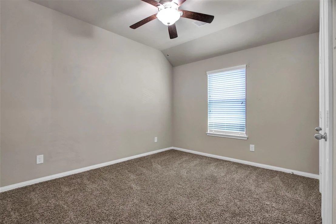 Photo of 1242 S Maple Drive