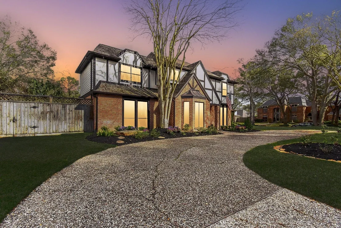 Photo of 1811 Fieldbriar Drive