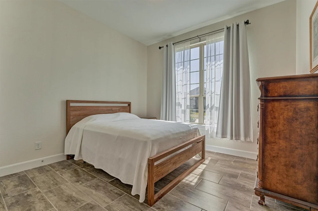 Photo of 132 Chestnut Bay