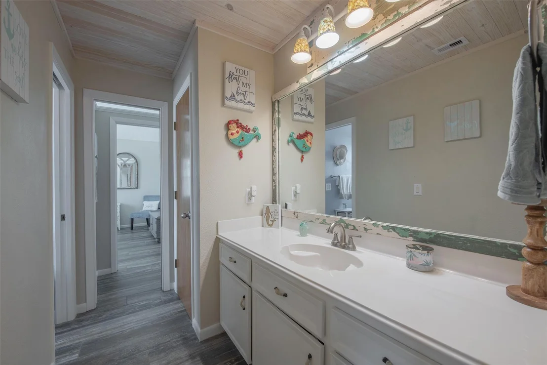 Photo of 207 Easterly Drive