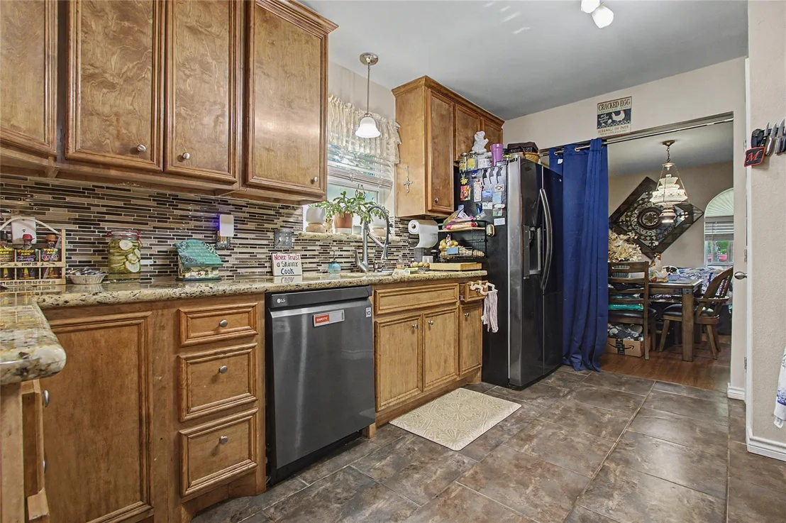 Photo of 2549 River Ridge