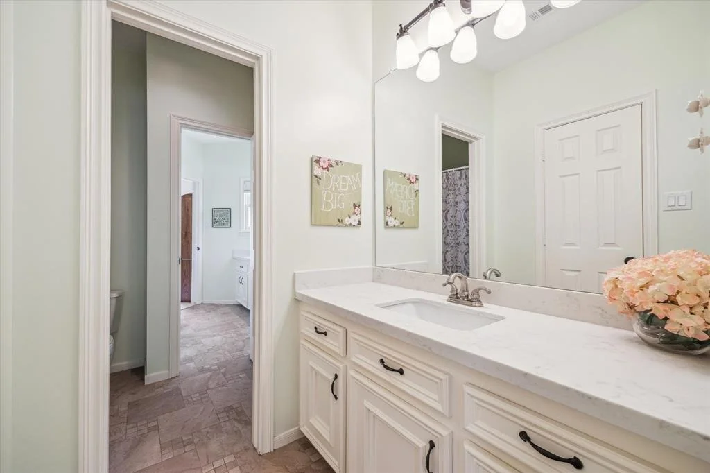 Photo of 4149 Milton Street