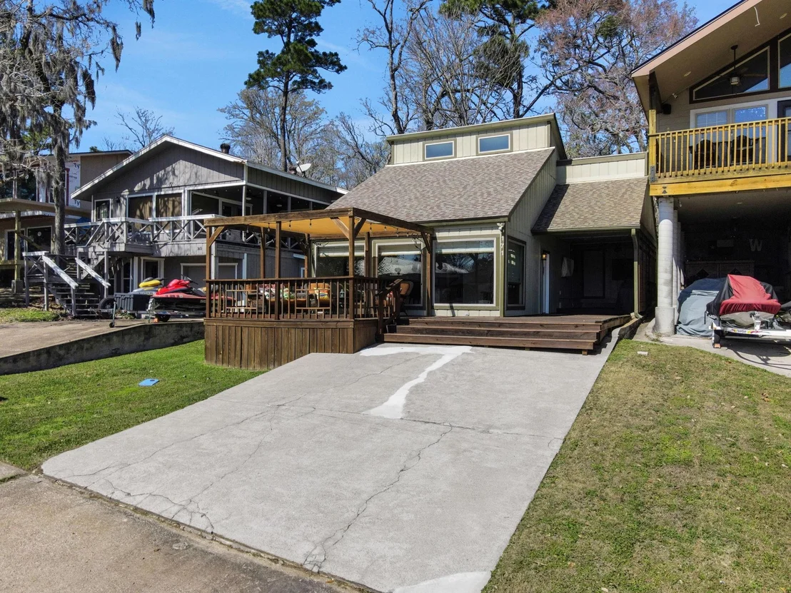Photo of 171 Harbour Row Drive