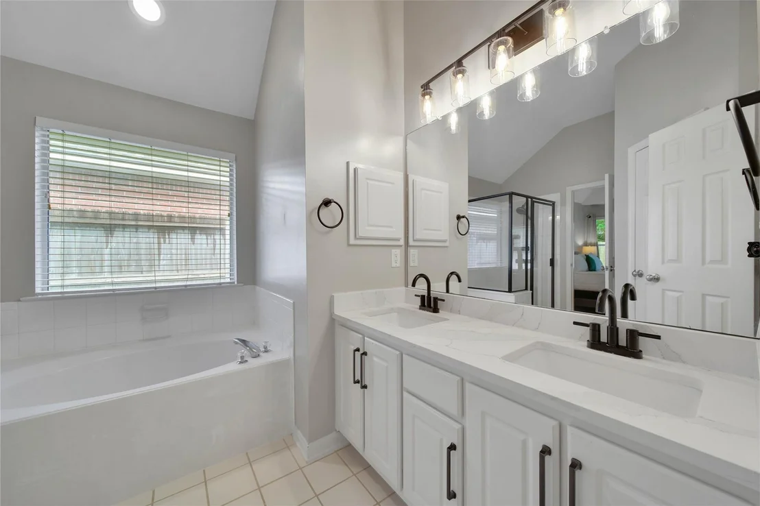 Photo of 15 Wintergrass Place