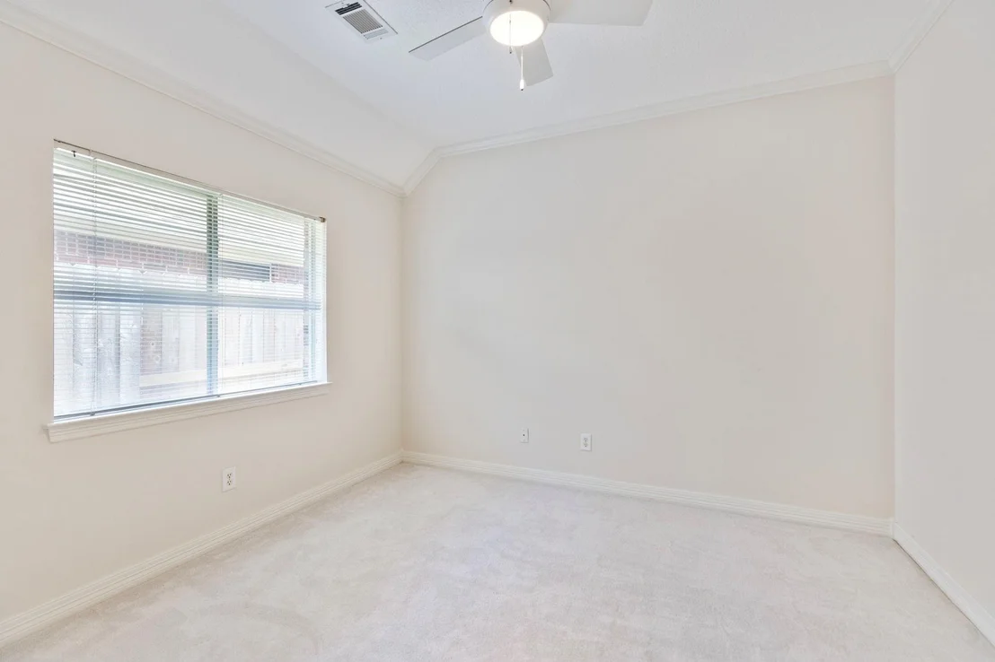 Photo of 18111 Brookes Bend