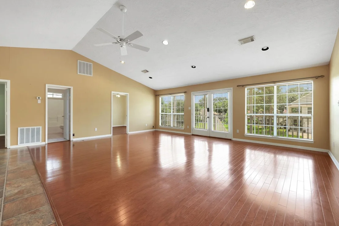 Photo of 360 Holiday Lane