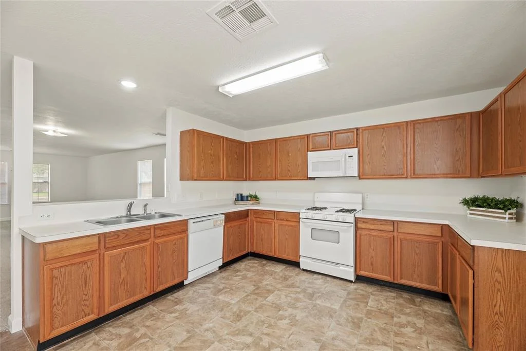 Photo of 5902 Shining Leaf Court