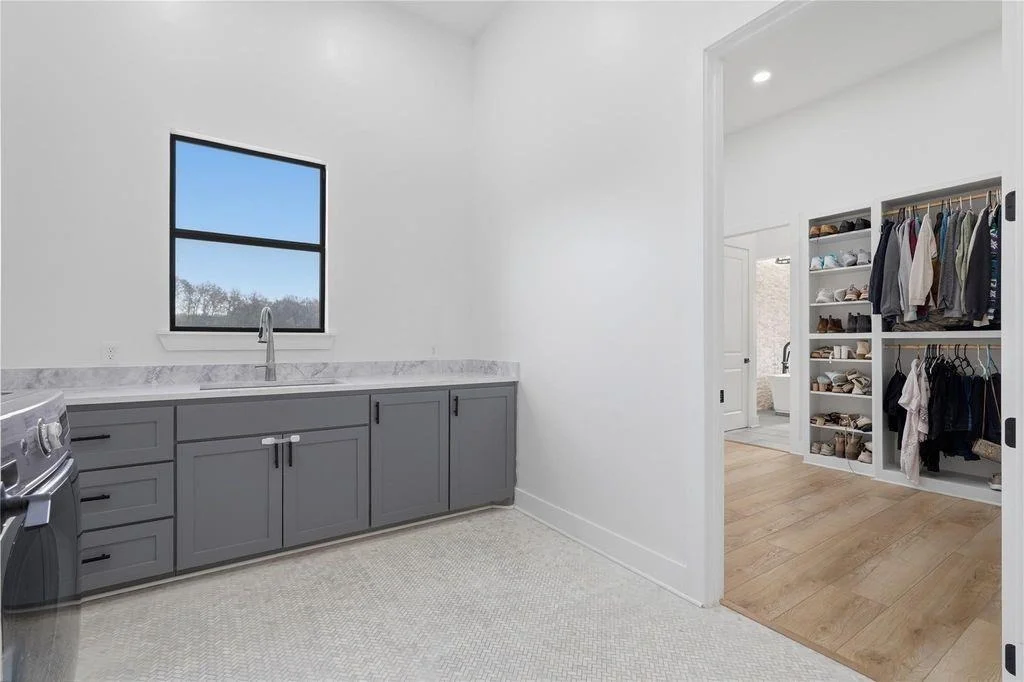 Photo of 150 Quiet Springs Trail