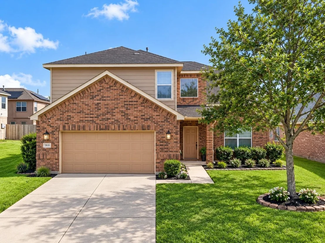 Photo of 206 Unique Court
