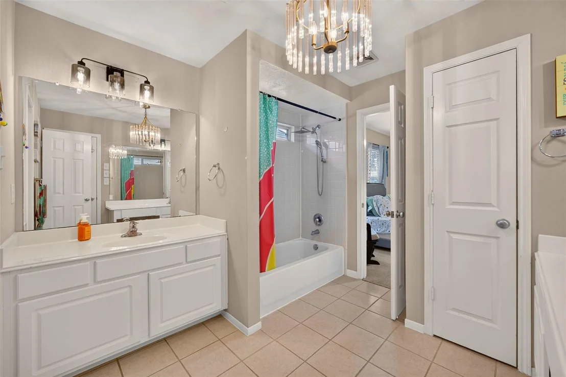 Photo of 2410 Falcon Knoll Lane