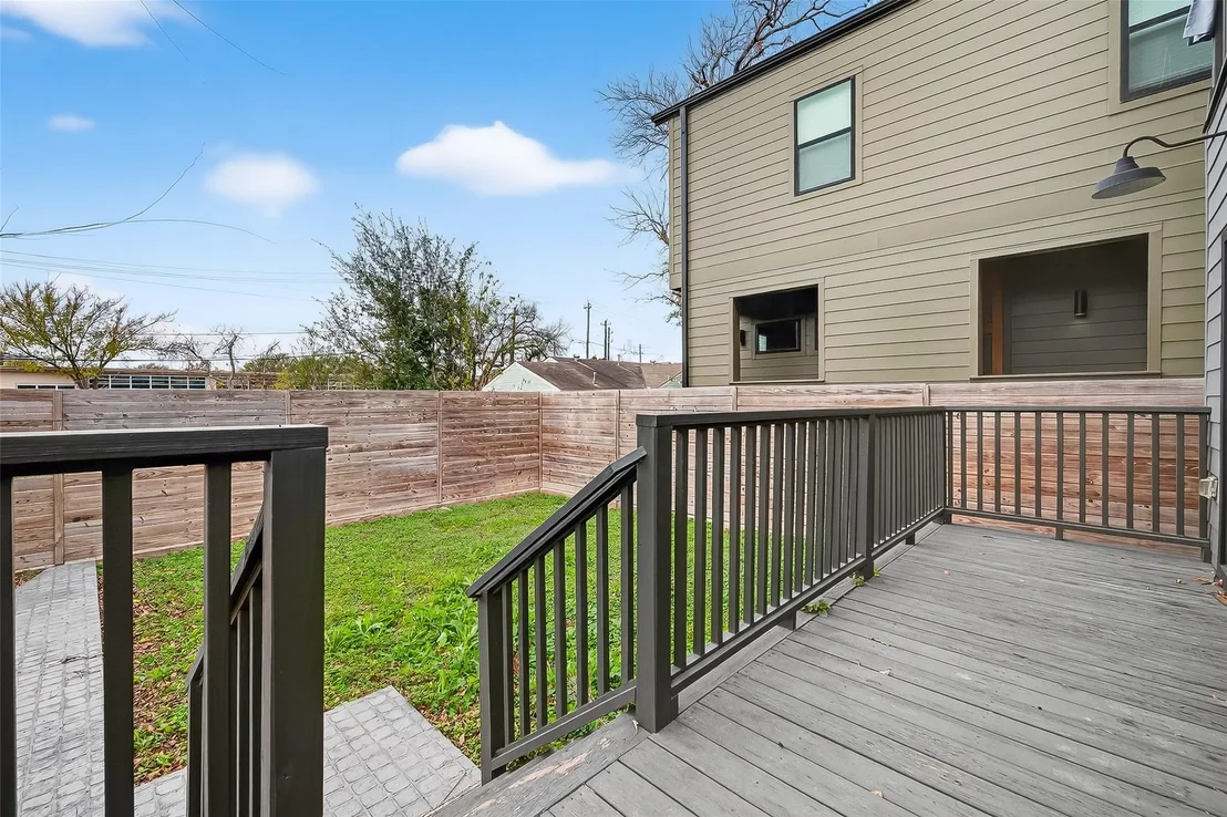 Photo of 3323 Cornell Street