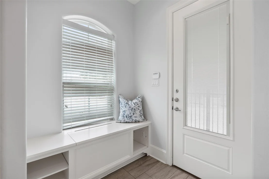 Photo of 2329 Willowby Drive