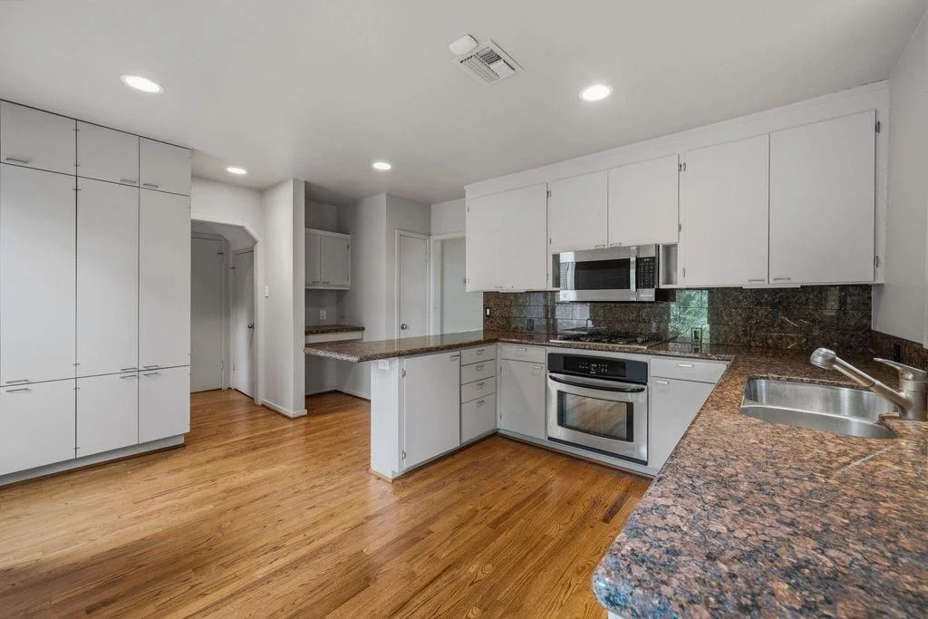 Photo of 2219 Dickey Place