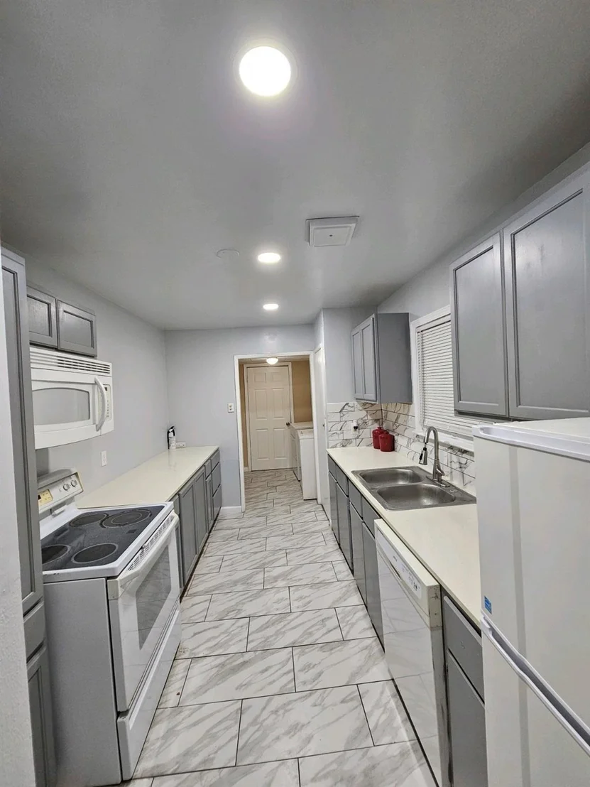 Photo of 302 Blakeley Drive