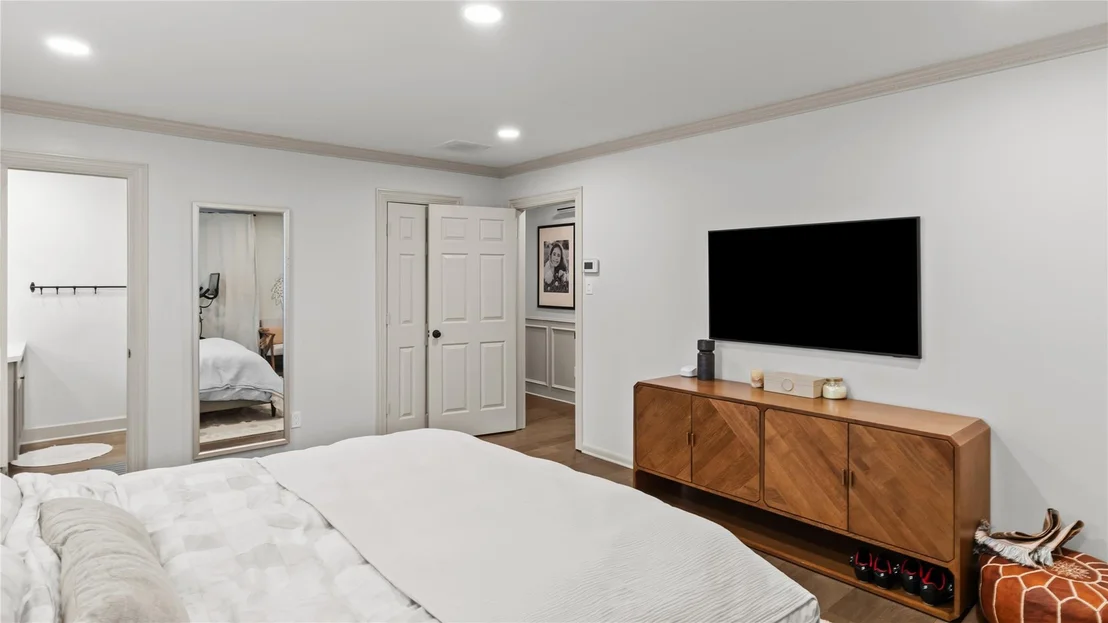 Photo of 5739 Valkeith Drive