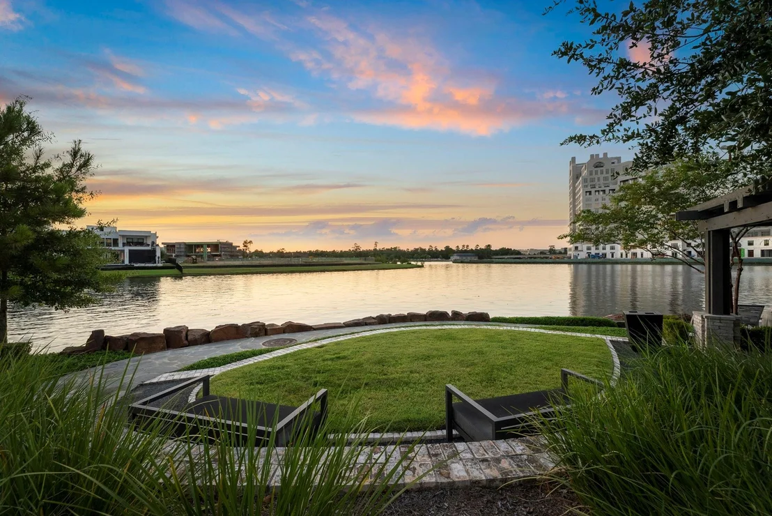 Photo of 111 Vue Point Place