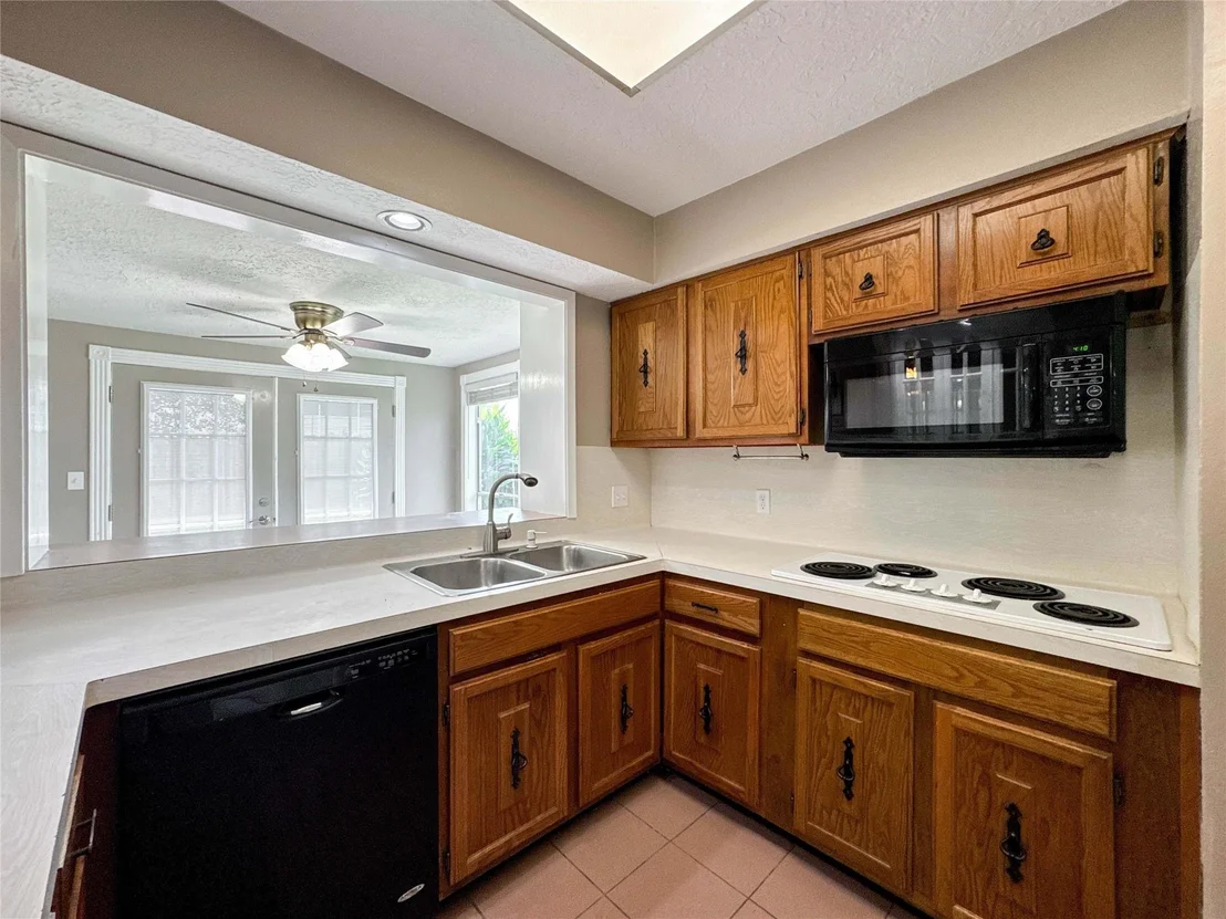 Photo of 39 Oak Harbor Drive
