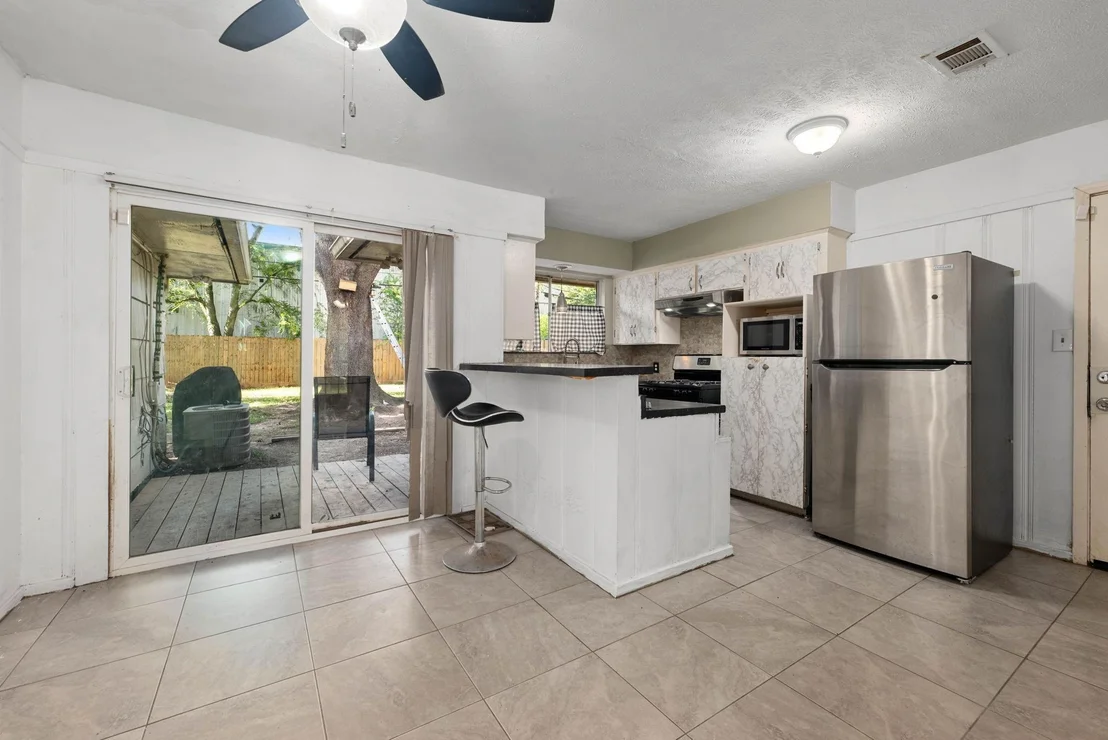 Photo of 6415 Limestone Street