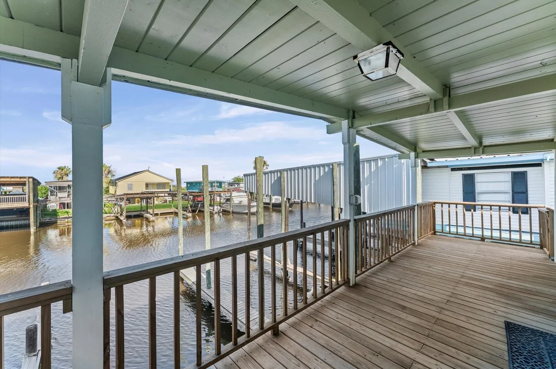 Photo of 310 Marine Way