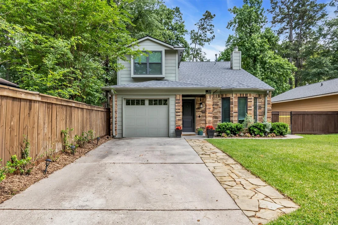 Photo of 11 Barnstable Place