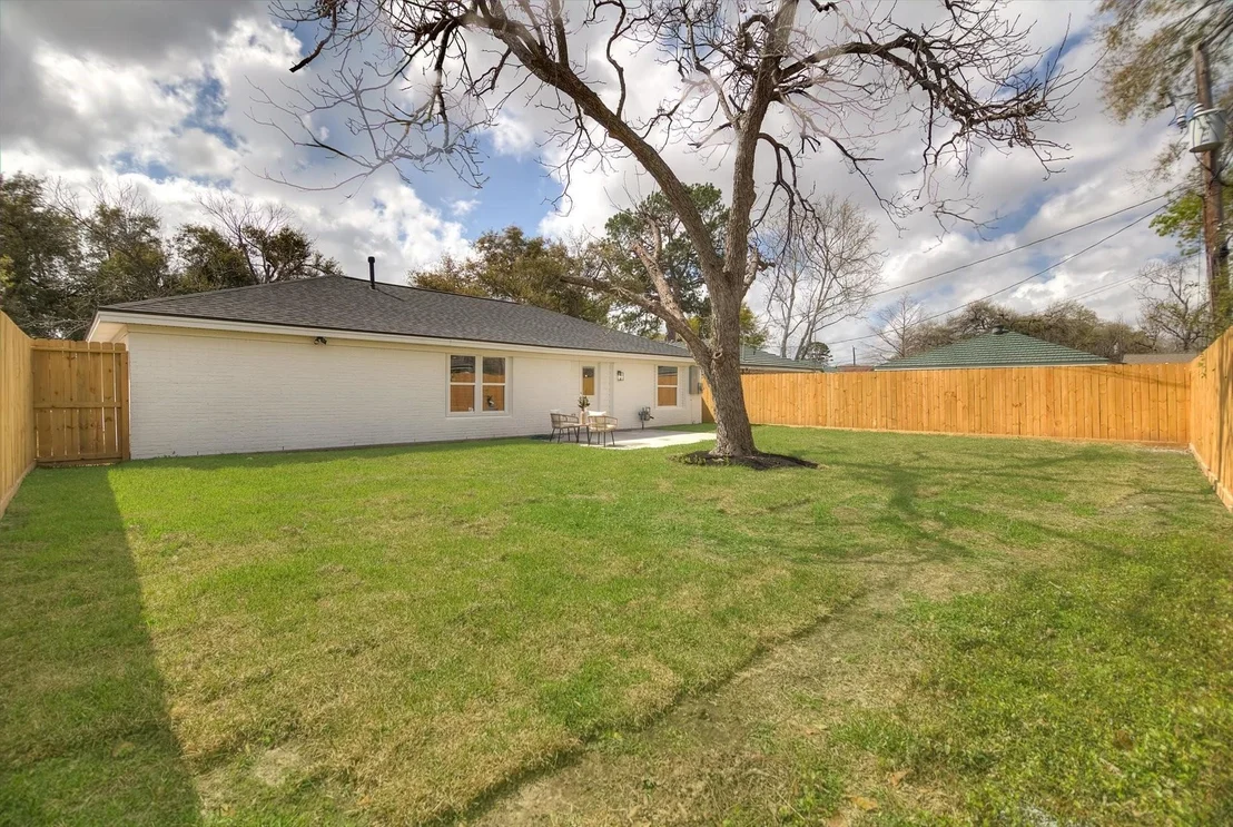 Photo of 5822 Birchmont Drive