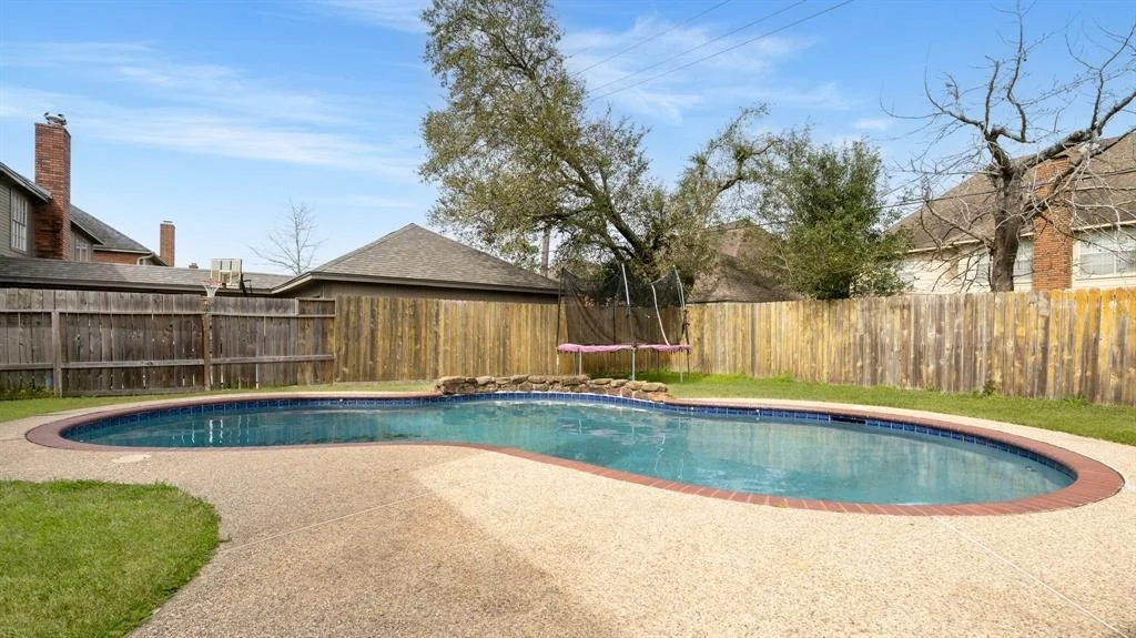 Photo of 5923 Silent Oaks Drive