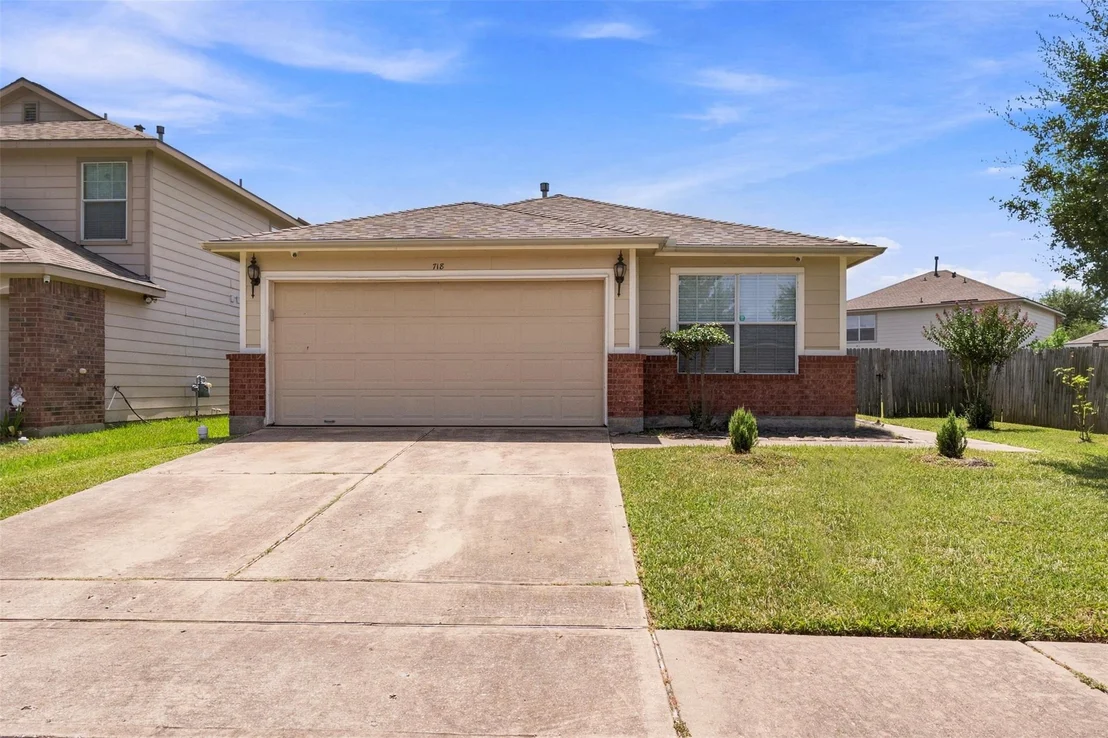Photo of 718 Sun Lodge Drive