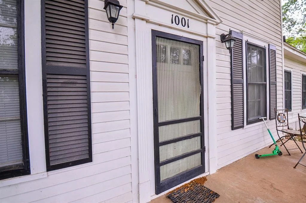 Photo of 1001 Divide Street