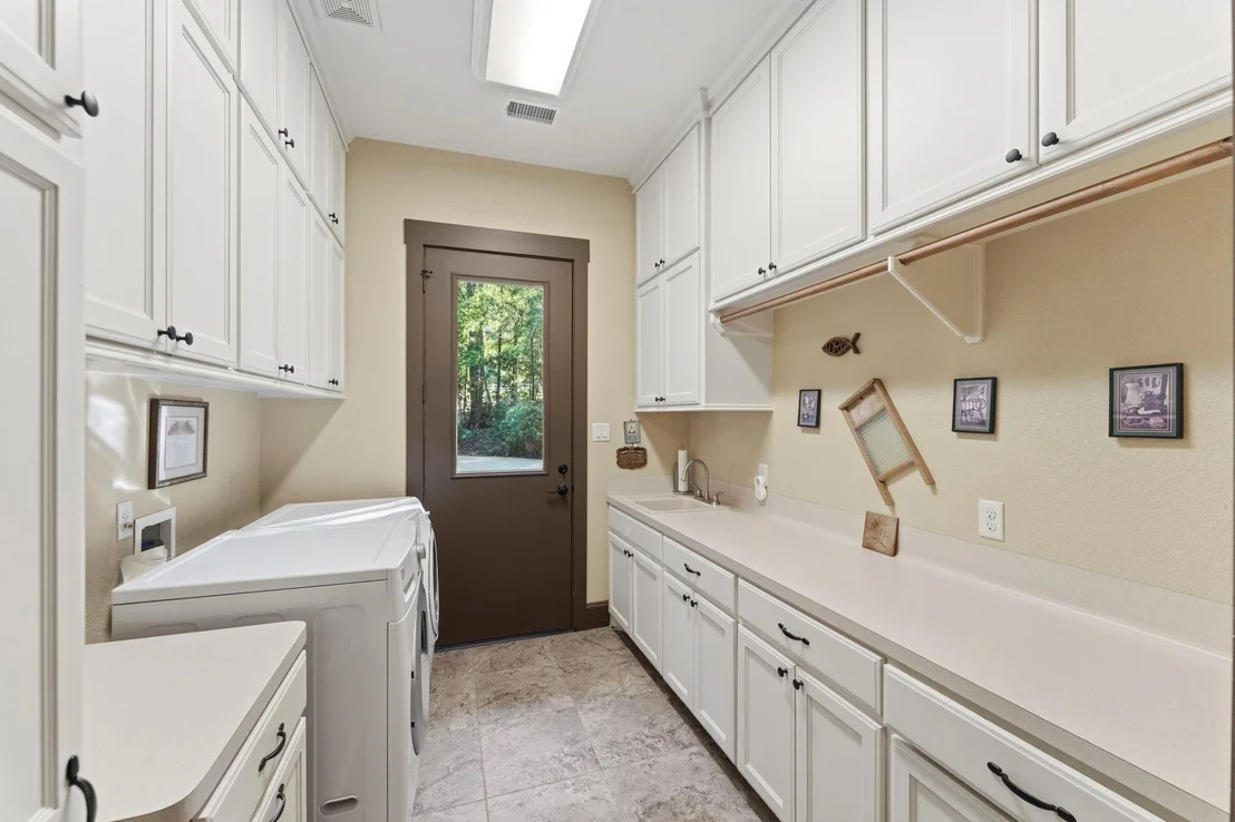 Photo of 6148 Waltons Point
