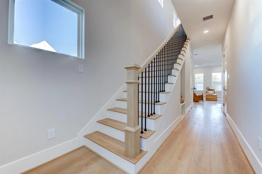 Photo of 5132 Rosslyn Road