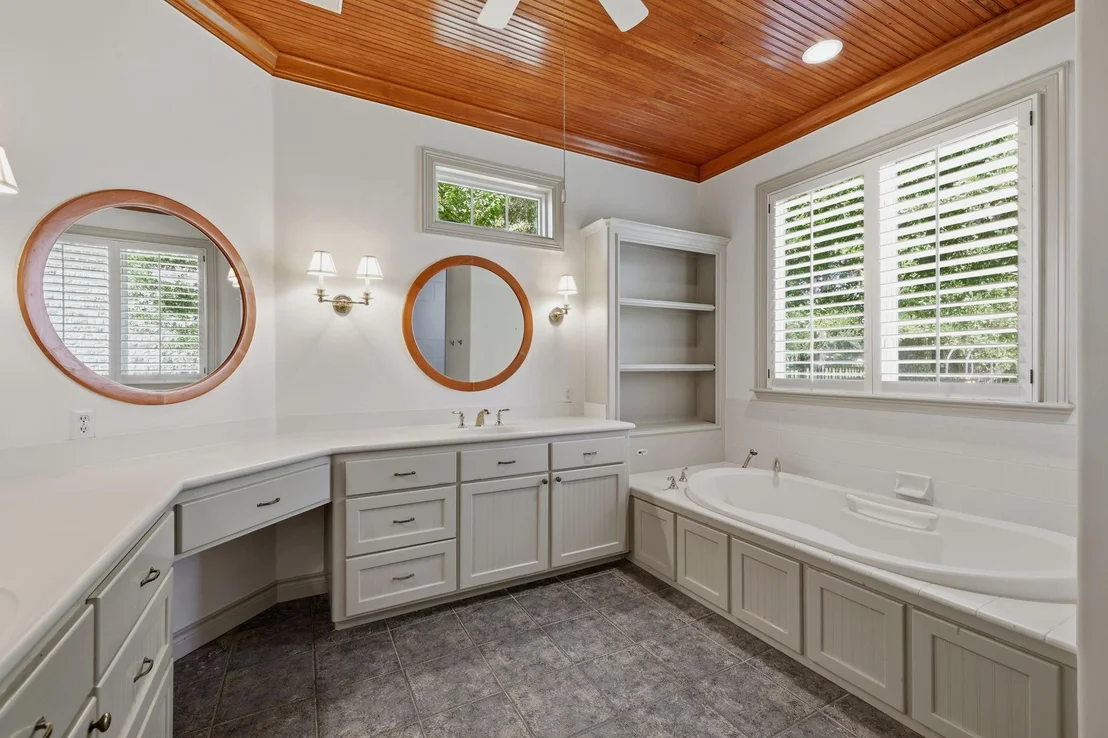 Photo of 25722 Haven Lake Drive