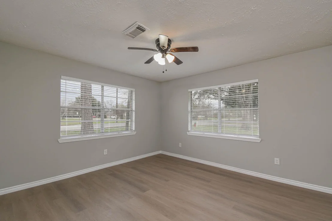 Photo of 2834 Pansy Street