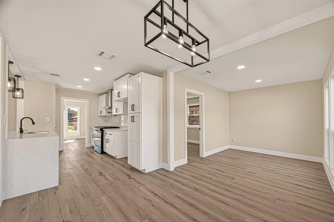 Photo of 5718 Longforest Drive
