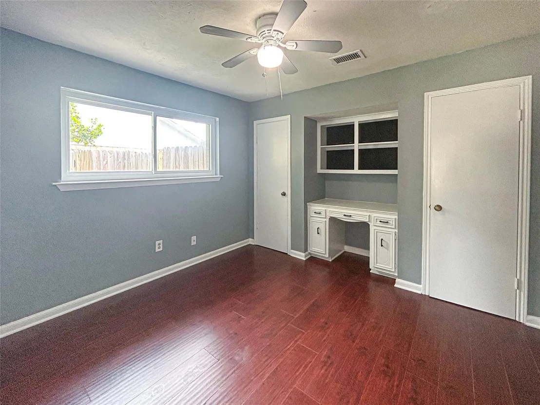 Photo of 210 Oleander Street