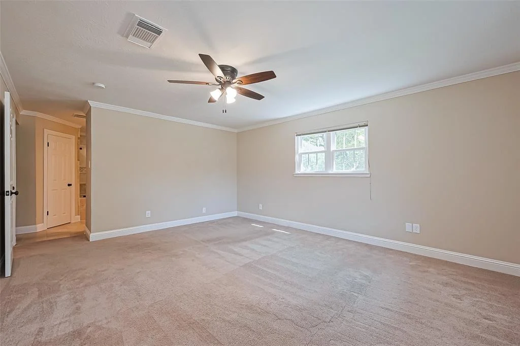 Photo of 565 Landfall Lane