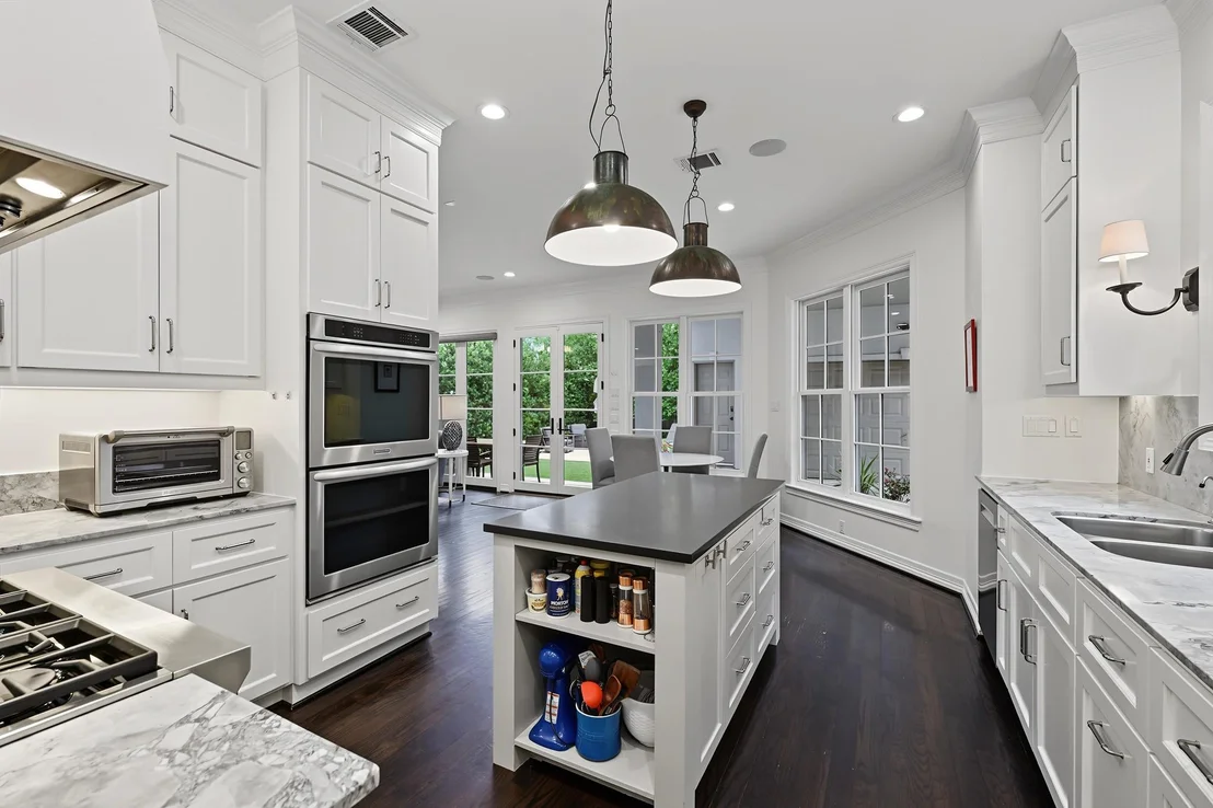 Photo of 3110 Plumb